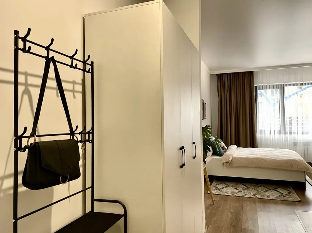 Студия в теплых тонах