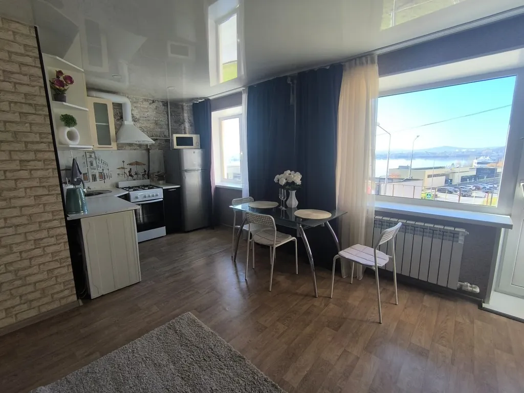 Квартира с видом на Тагильскую лагуну