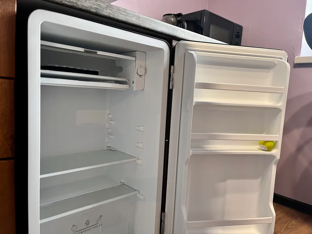 Стильная квартира с пилоном