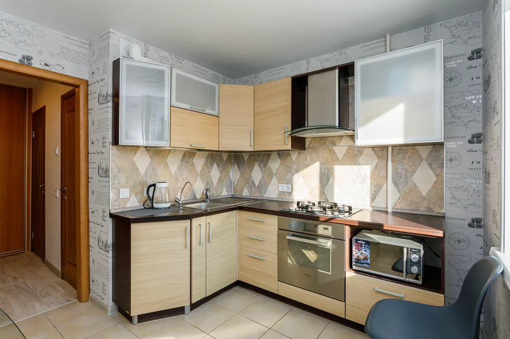 Рядом краевая больница. Центр города