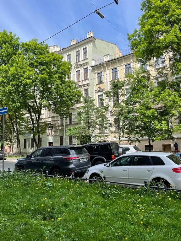 Квартира с парковкой и кондиционером в тихом центре