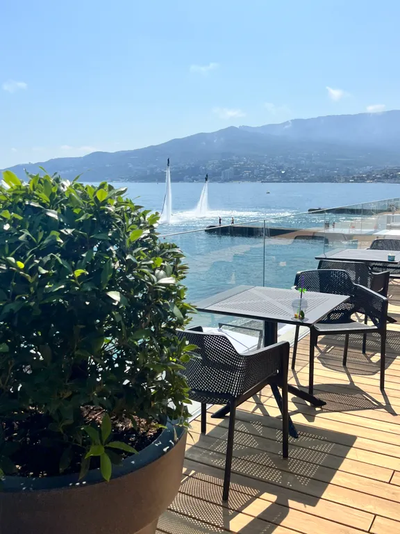 Апартамент с видом на море