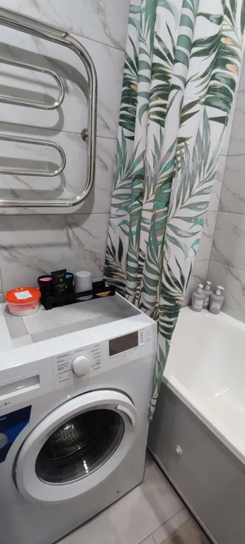 Уютная квартира около больницы Середавина