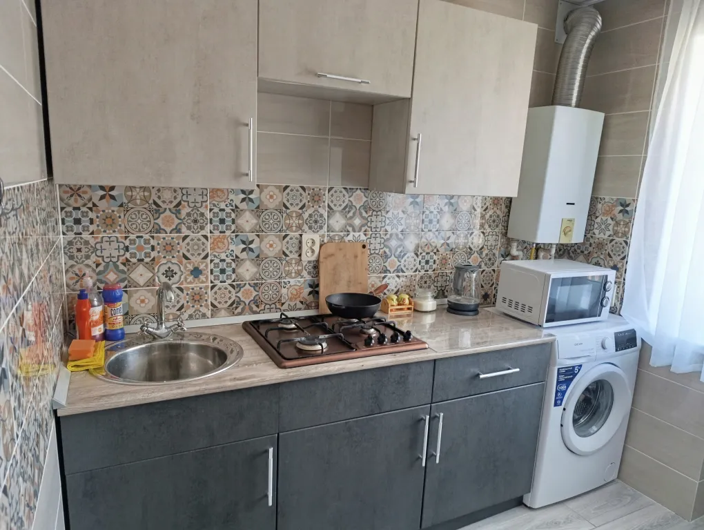 Просторная квартира. Рядом всё, заезд с трассы без проблем