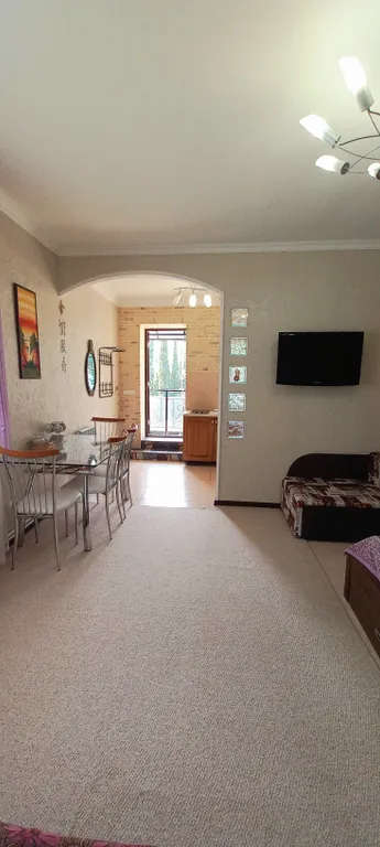 Частный дом с территорией