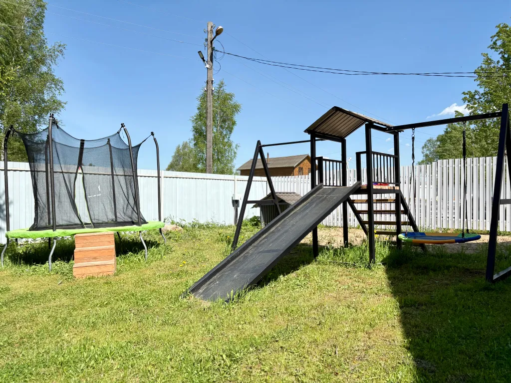 Уютный деревянный дом с баней