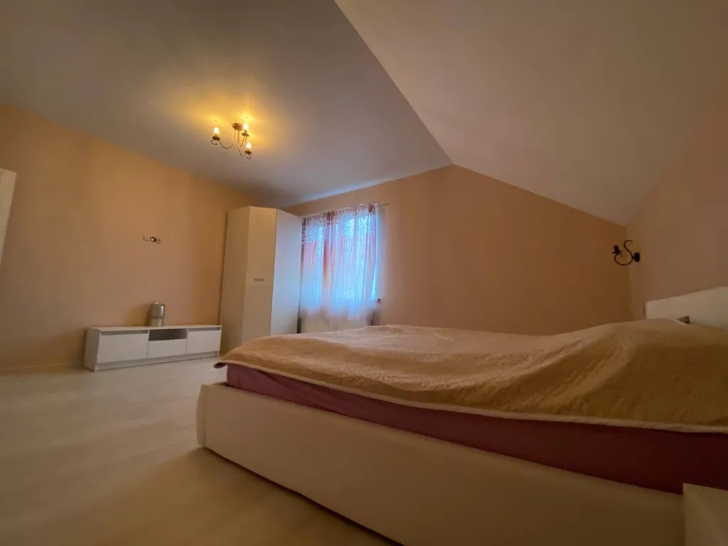 Уютный дом с сауной у леса