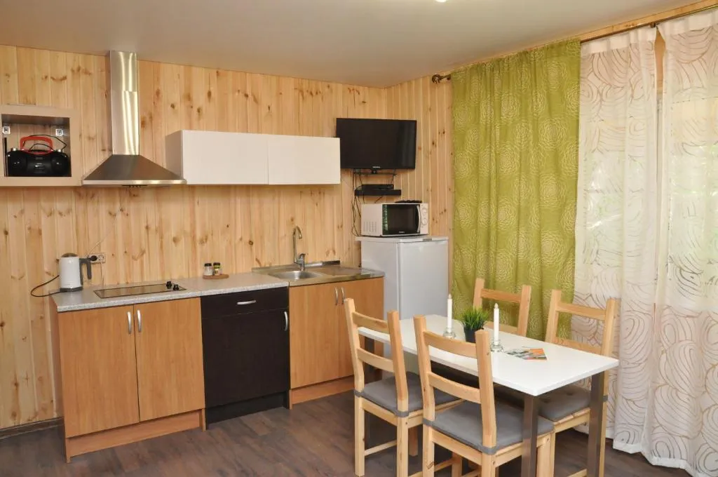 Квартира Апартаменты с террасой и кухней, с видом на реку и с бассейном — Гагра