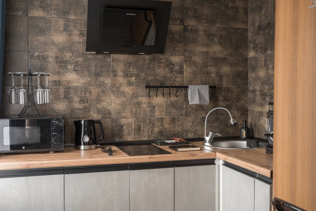 Красивая двухкомнатная квартира формата Евро рядом с набережной пруда