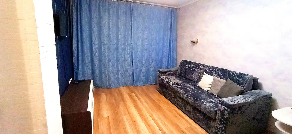 Замечательная квартира в районе 7 горбольницы с видом на горы