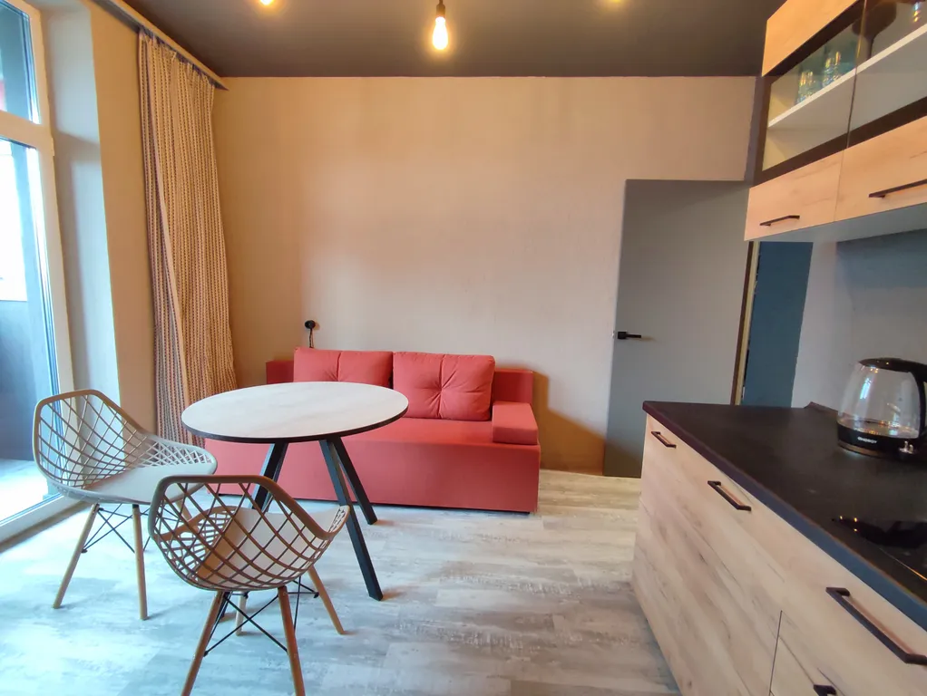 Однокомнатные апартаменты  с современным ремонтом