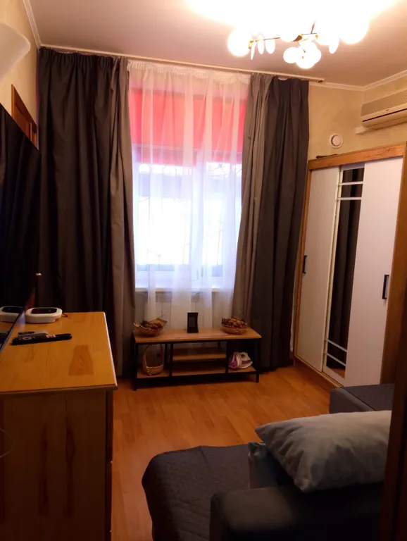 Хорошая квартира с отдельным входом и двориком в 30 м. от набережной