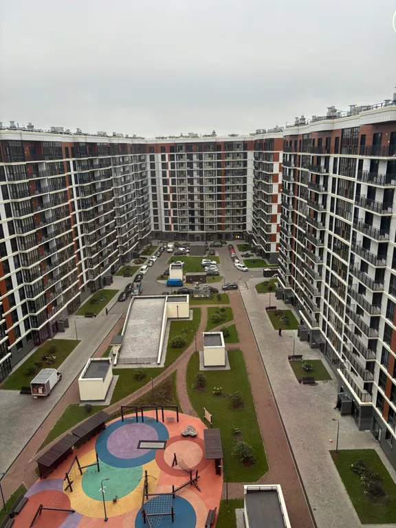 Квартира оттенки Петербурга с парковкой