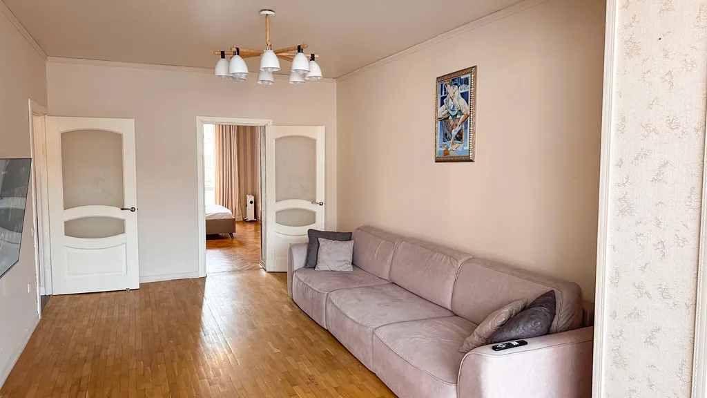 Светлая и просторная квартира в центре города Сухум