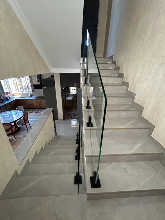 Уютный дом с шикарным видом на море и горы