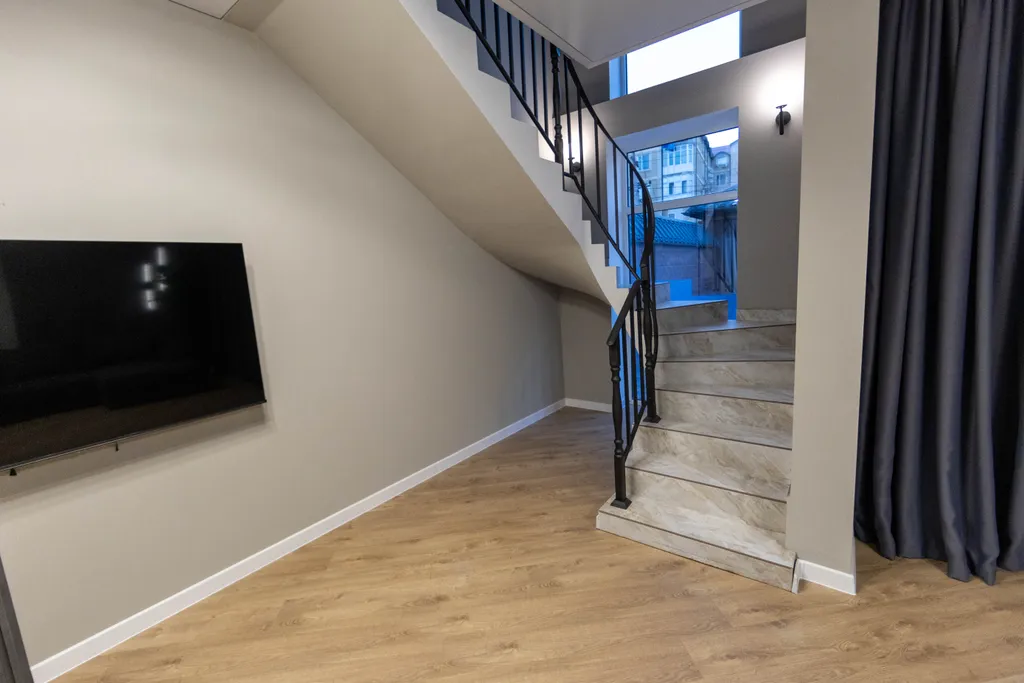 Просторный двухэтажный коттедж на берегу городского пляжа