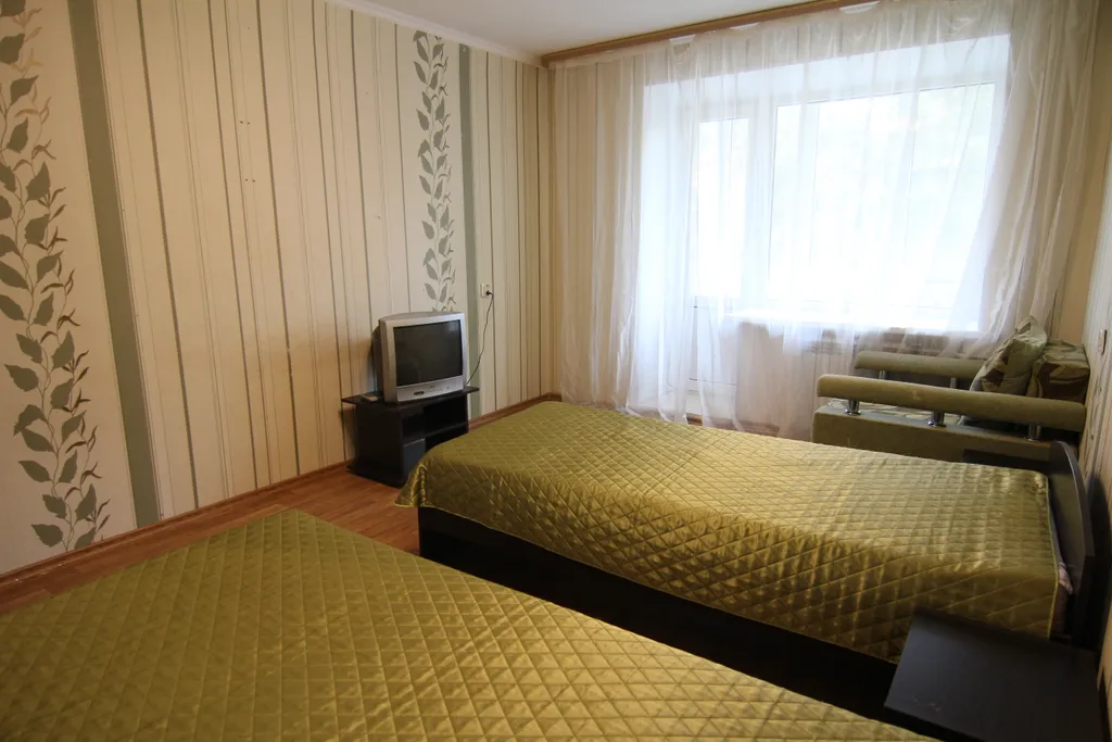 Двухкомнатная квартира полулюкс рядом с центром