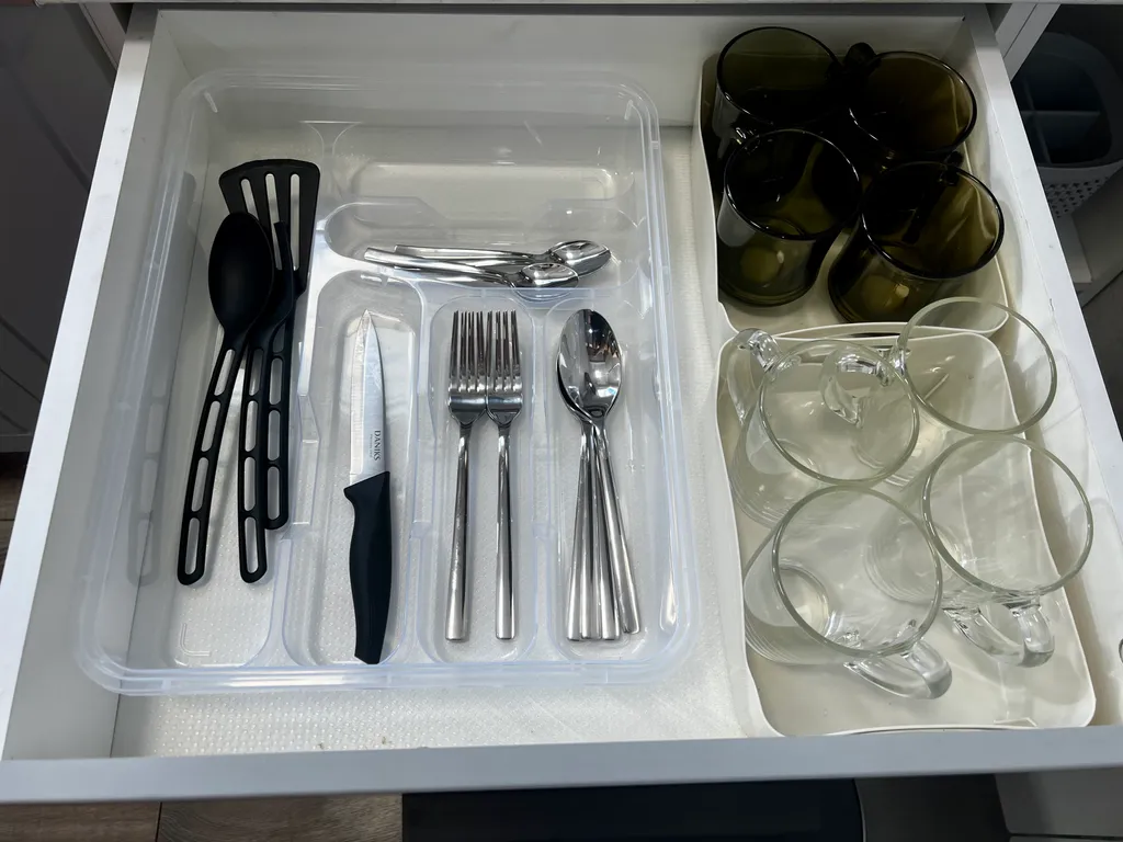 Двухэтажные апартаменты близко к трассе М4 с кондиционером, WI FI, P