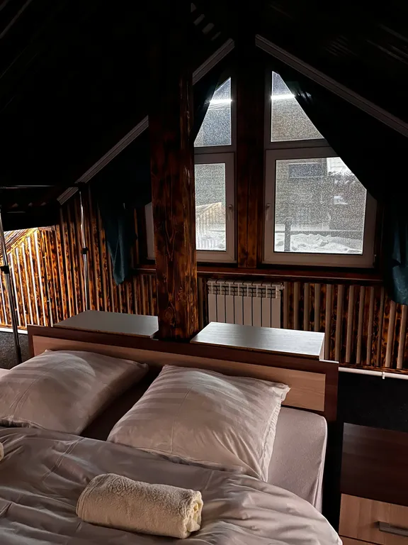 Домик №4 недалеко от подъёмника и других услуг курорта