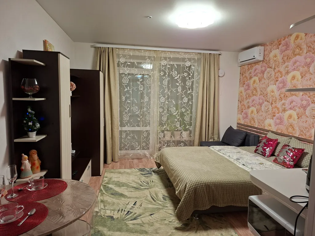 Квартира Студия в центре города с шикарным видом на стадион Зенит — аренда посуточно в Ижевск