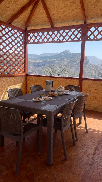 Дом в Гунибе с видом на горы