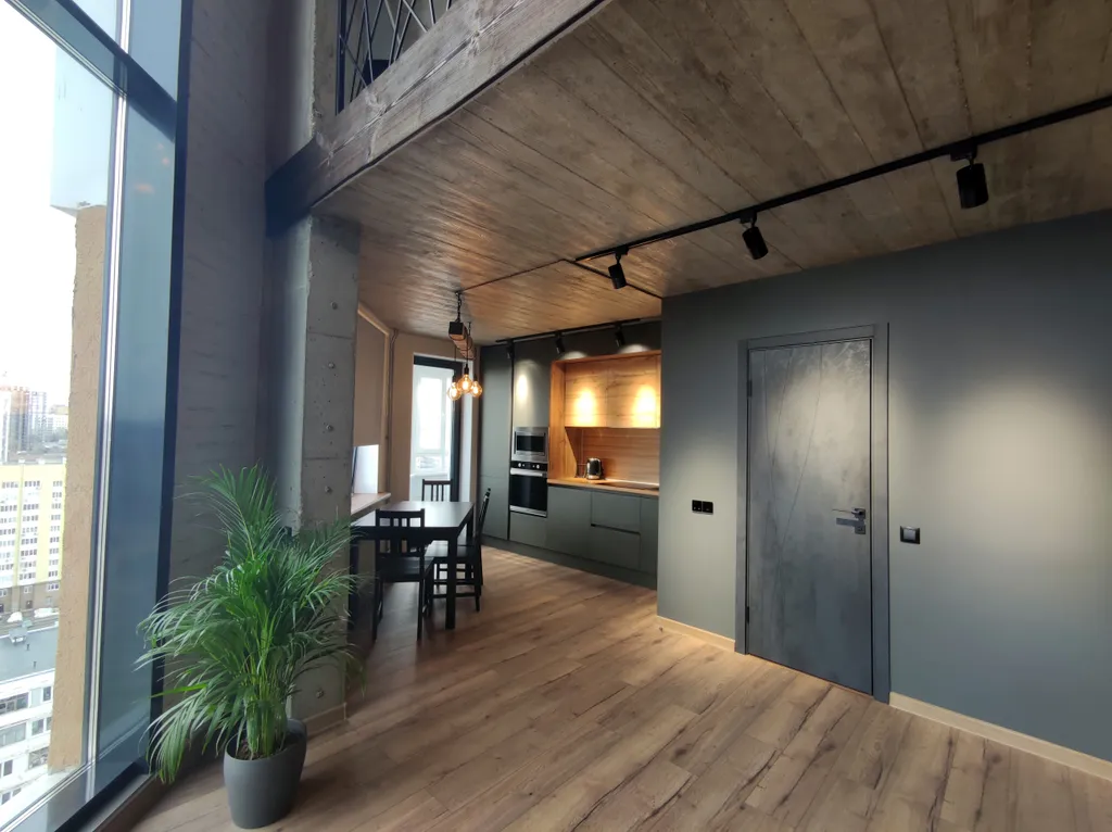 Эксклюзивный, двухэтажный, видовой лофт