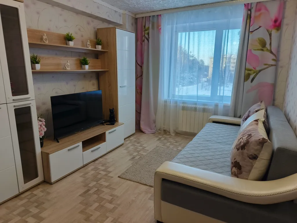 Просторная и уютная квартира по привлекательной цене — аренда посуточно в Саянск