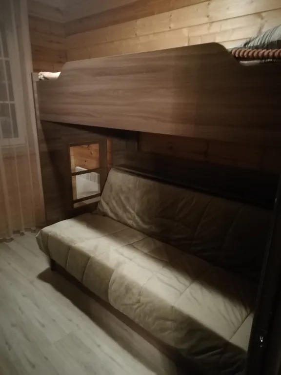 Дом в Заонежье с видом на озеро