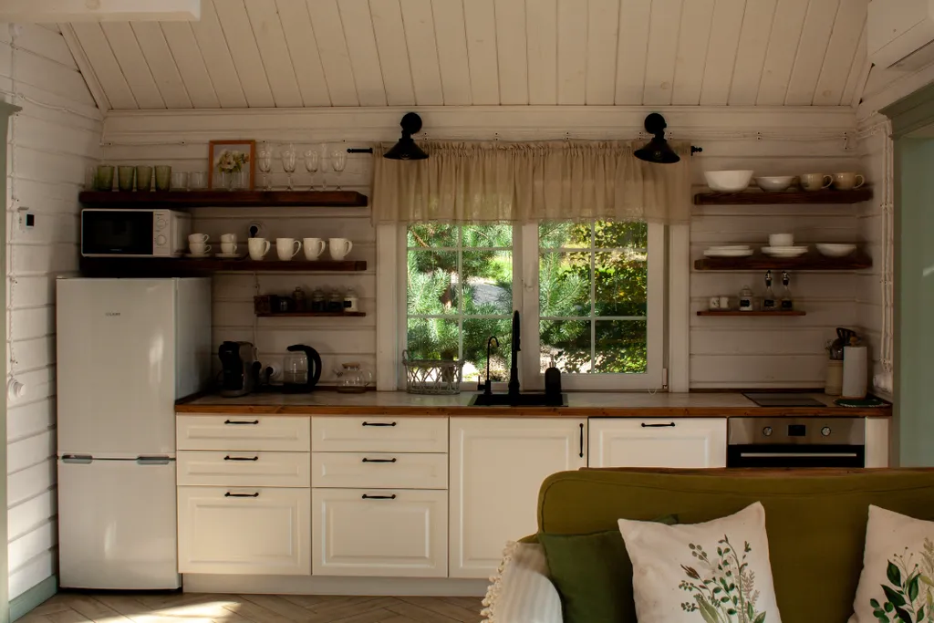 Дом с сауной на берегу реки