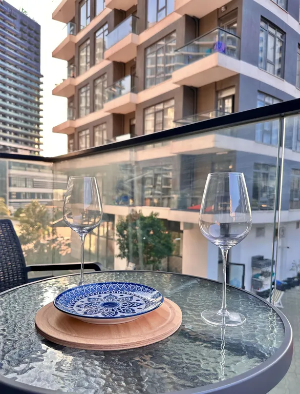 3-комнатный апартамент, бассейн + парковка, жк white sails