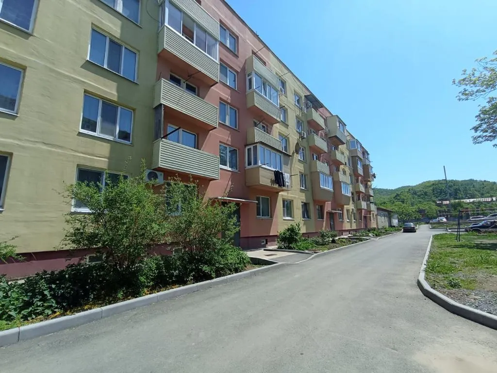 Уютная квартира на острове Русском с детской площадкой во дворе