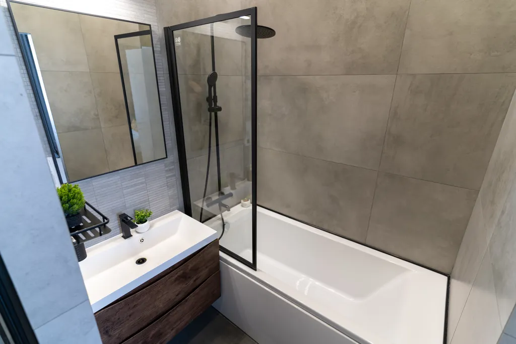 Двухэтажная квартира с мини-сауной и террасой на крыше