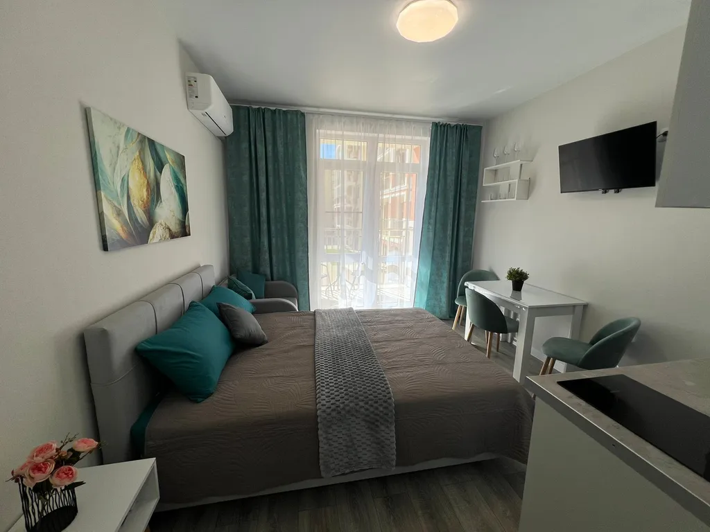 128 студия с бассейном на 3 человека