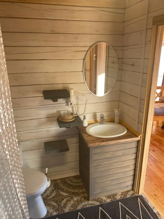 Кедровый коттедж в живописном месте Чемала