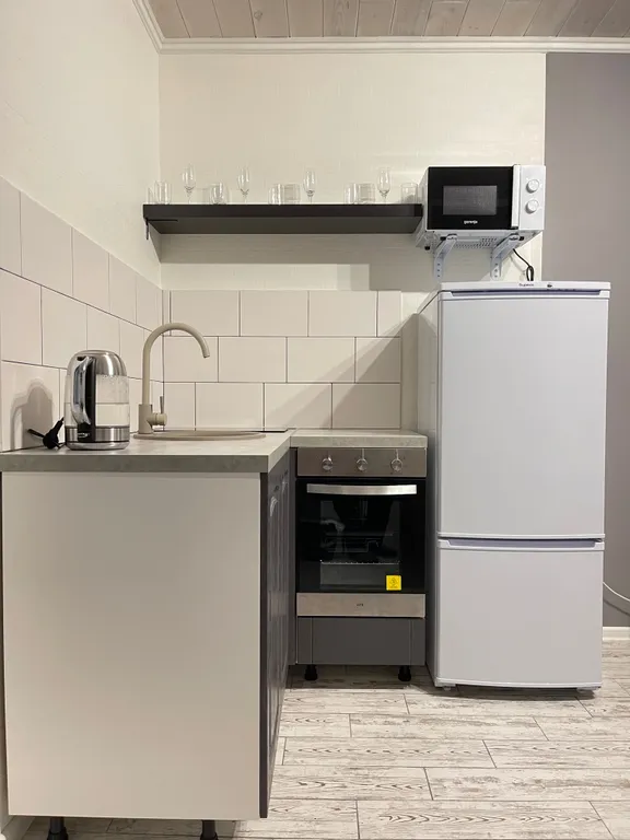 Уютный таун среди леса на 1-ой линии