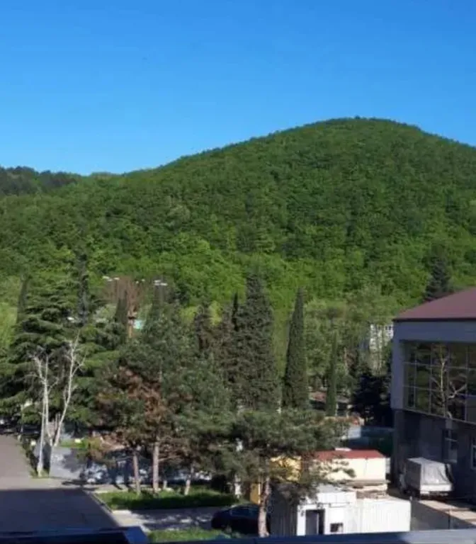 Просторная уютная 2-комнатная квартира с ремонтом в спальном районе