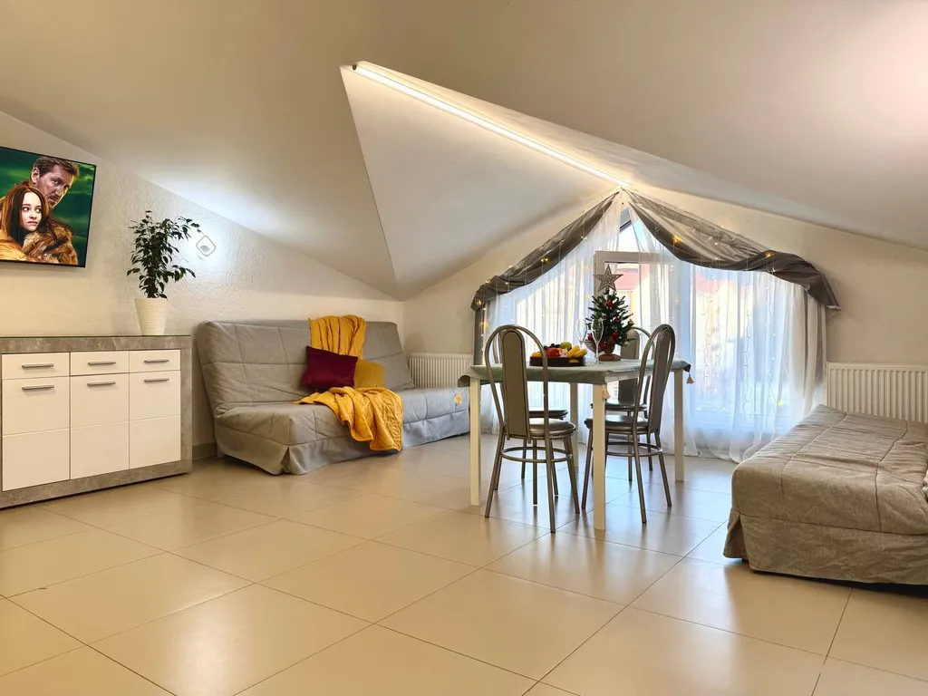 Квартира Квартира Люкс 9 на мансардном этаже — Эсто-Садок