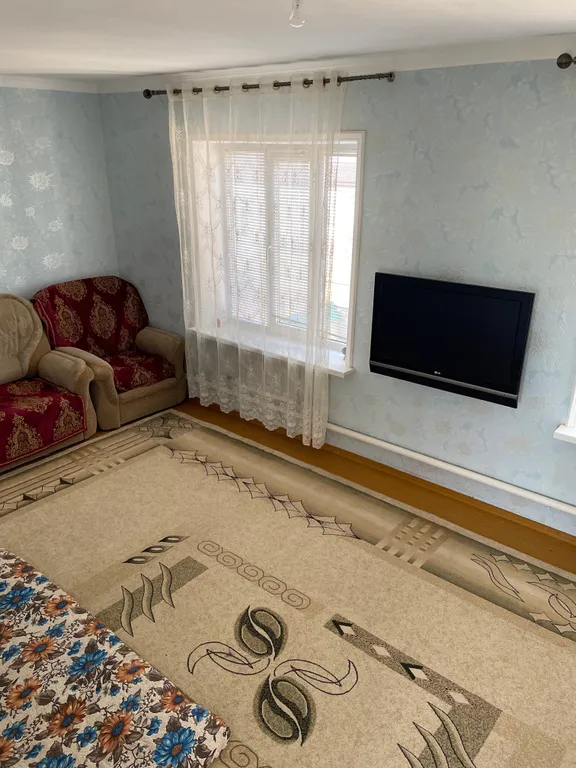 Коттедж Уютный дом с закрытым двором плюс гараж — Каспийск