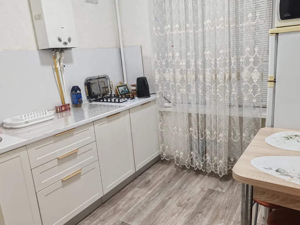 Квартира Квартира Уютная однушка в центре города — Элиста