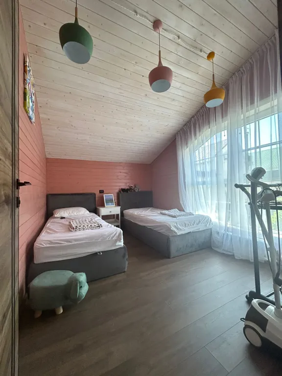 5-комнатный Дом