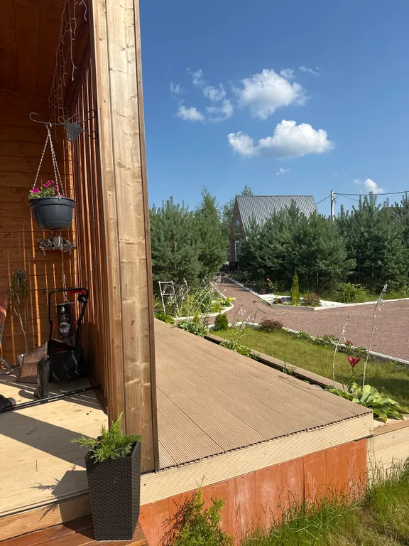 Уютный шале в сосновом лесу с баней