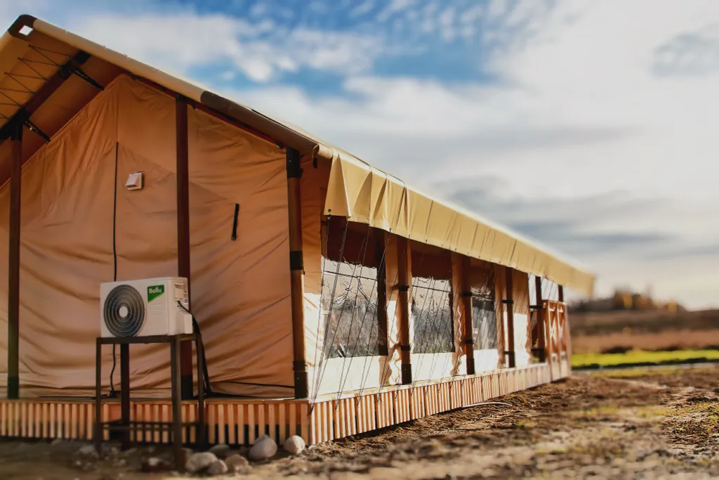 Домик-шатер