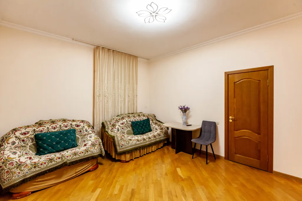 Уютный дом в центре города