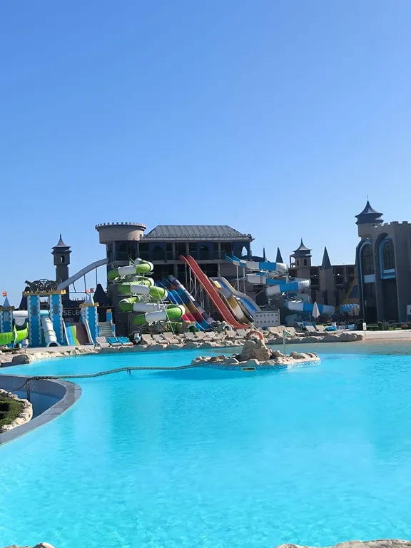 Студия в элитном районе с пляжем и бассейном с подогревом