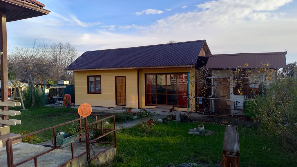 Коттедж Коттедж в шаговой доступности до моря — Сочи