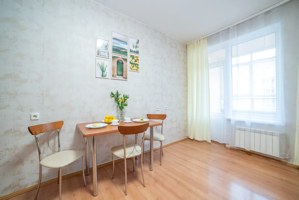 Три шоколада