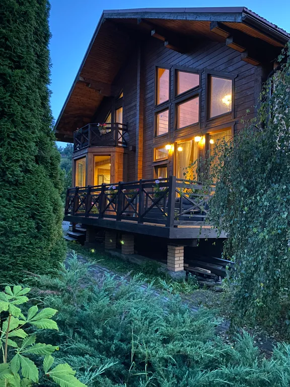 Загородный коттедж рядом с горнолыжными склонами — аренда посуточно в Яхрома