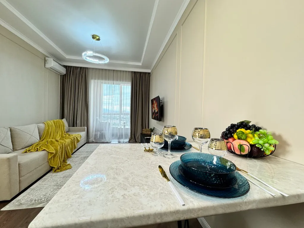 Евродвушка в ЖК Комфорт Сити с видом на горы, рядом с ТЦ MEGA