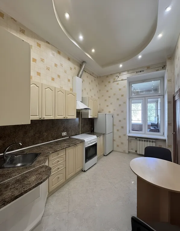 Апартаменты в центре на Карла Маркса 34