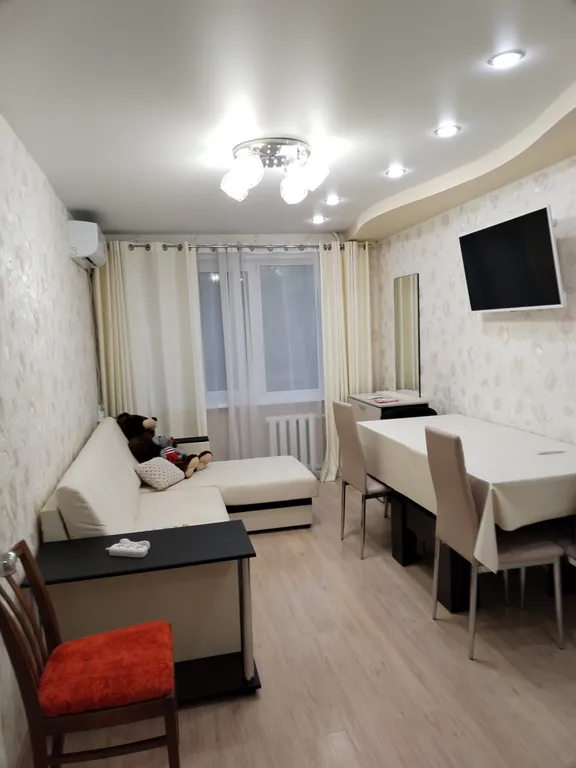 Уютная квартира, 2 остановки метро до центра, в тихой парковой зоне